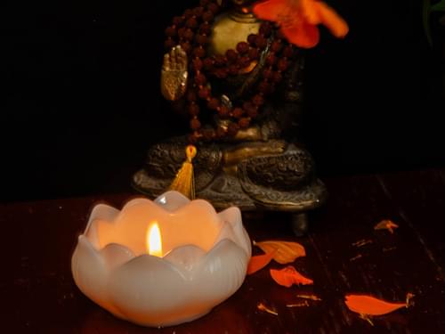 T Light Candle Holder - White